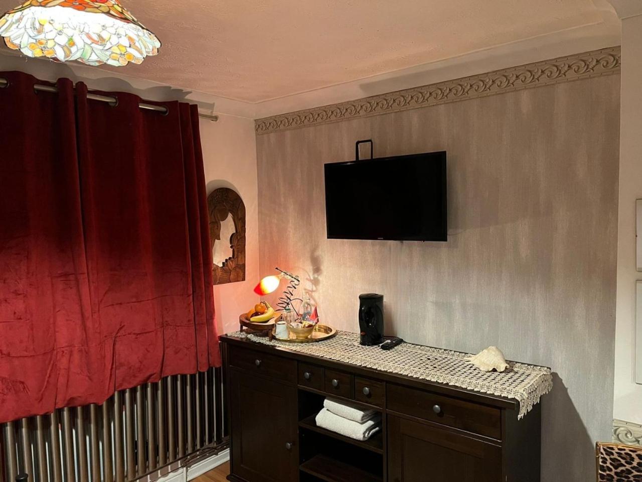 Lovely Double Bedroom In Rotherhithe London Eksteriør bilde